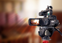 How do live broadcasts affect behaviour in the courtroom? What happens when judges use AI? And what can data analytics tell us about the factors that favour litigants in court? Professor John Liu has been investigating